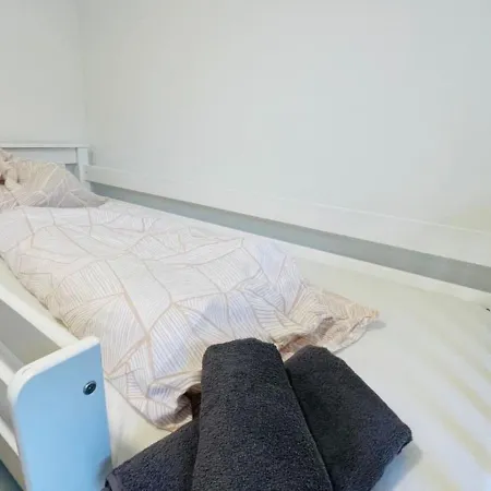 In 2 Rebuli For 4 People Apartament