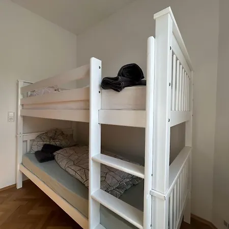 Apartament In 2 Rebuli For 4 People